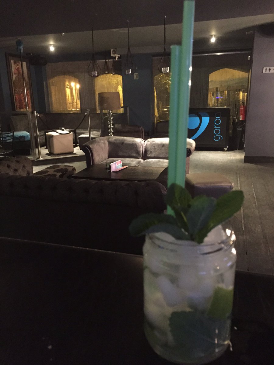 Mojiteamos? Que ya es juernes!!#garoando #cocteles #compostela