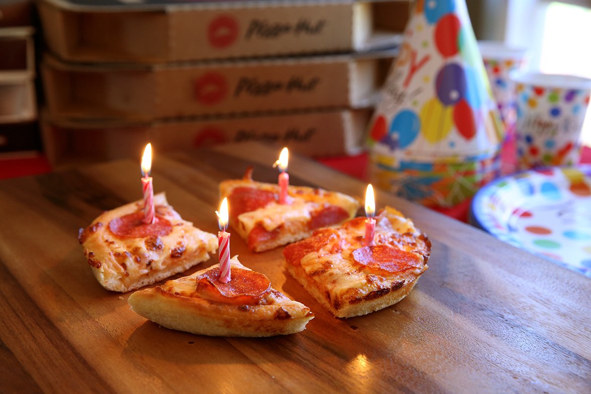 Uber's $5 Pizza Day on Pi Day: Little Star SF