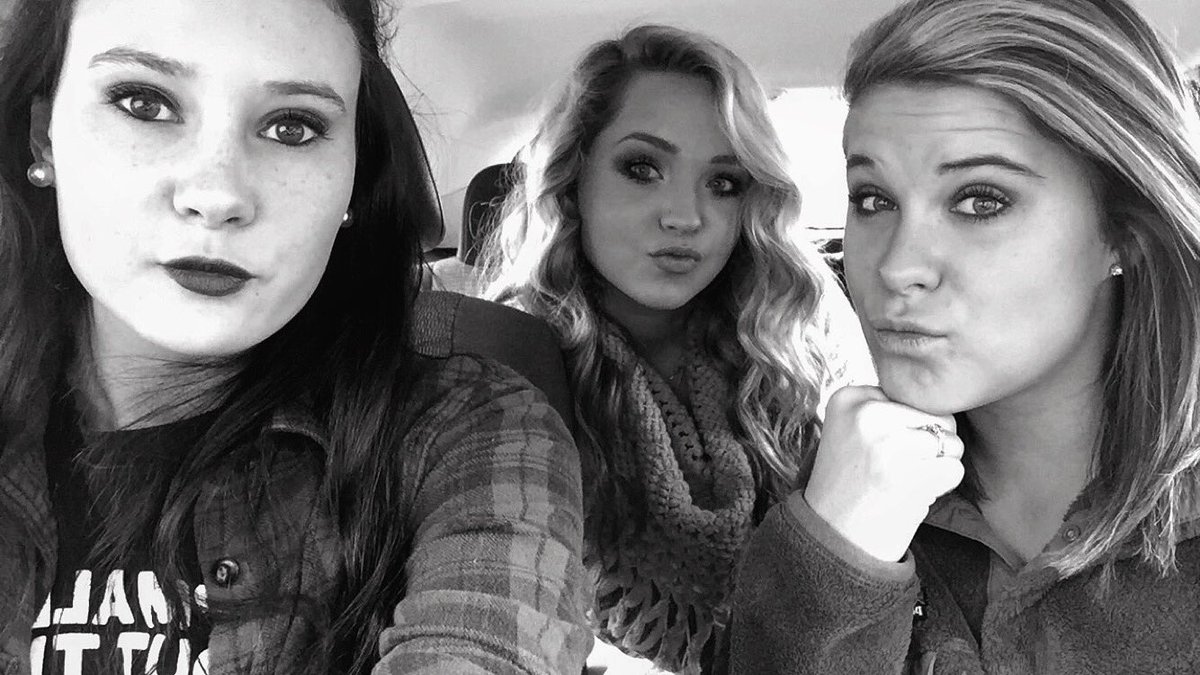 Graysan_Rogers's tweet image. #seniorvideo