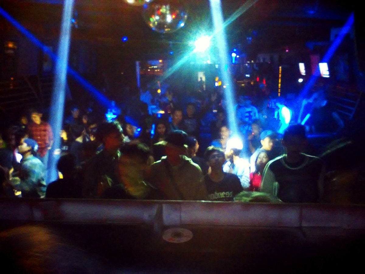 MVM_ID's tweet photo. Thank's for last night @LIQUID_bdg96 @BdgParty_Club so awesome!! @DJ_AIZEN15 @Deanngraha @Nikko_Sky https://t.co/SKmxfMMSeE