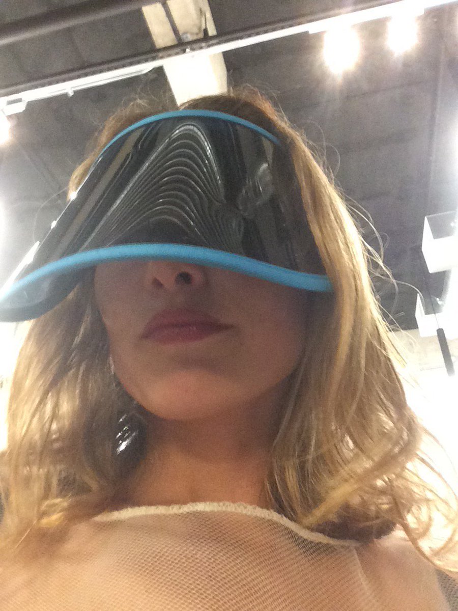 romashkamilla's tweet image. #wearTechCon #TFW2016 #TechFashionWeek #Heisel