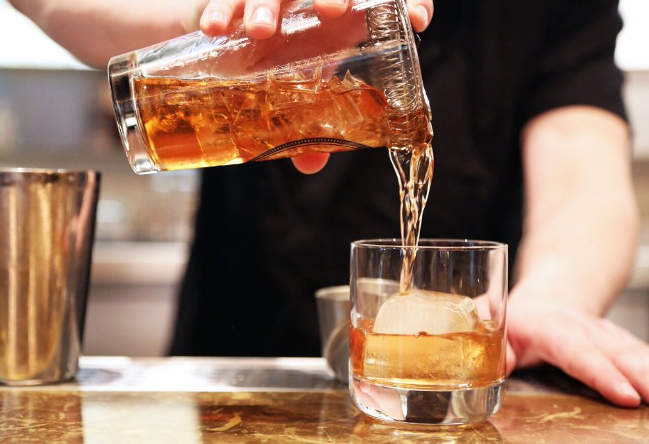 Tap415's tweet photo. Channel your inner #DonDraper with our Maple #OldFashioned! #ThirstyThursday https://t.co/6MoX0OeDKx