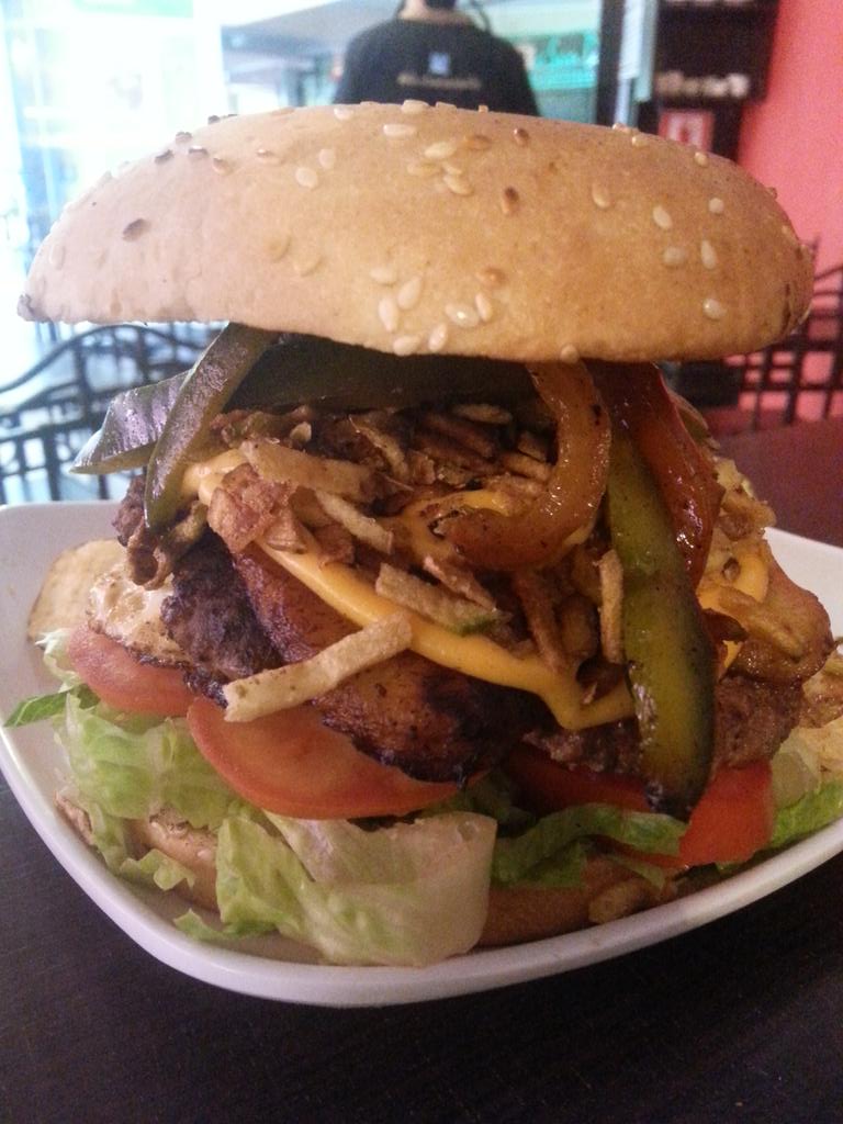 BululuRest's tweet photo. Te provoca? #FelizJueves #NoSonHorasDe hacer dieta! Te esperamos... https://t.co/j5zcPBpm5Z