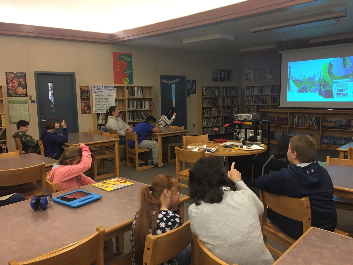 LCMSLib's tweet photo. Reading #SmashCrash with Ms. Pasker's kiddos! Working on stop and go! #srvusd #LCMS https://t.co/eNtfCBHoNv