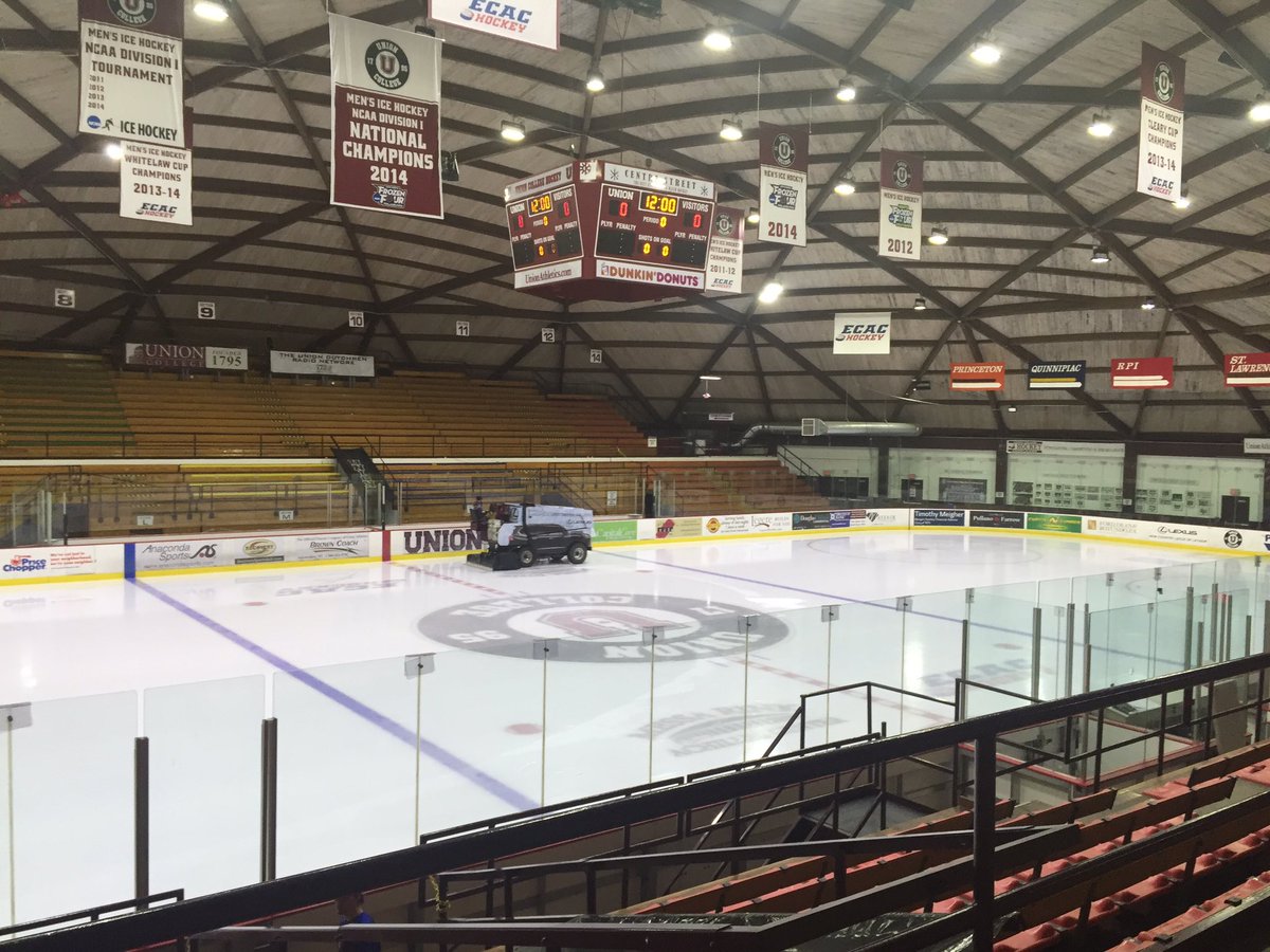 1 hour and 17 minutes until the puck meets the ice!! Let's Go Rivermen!!