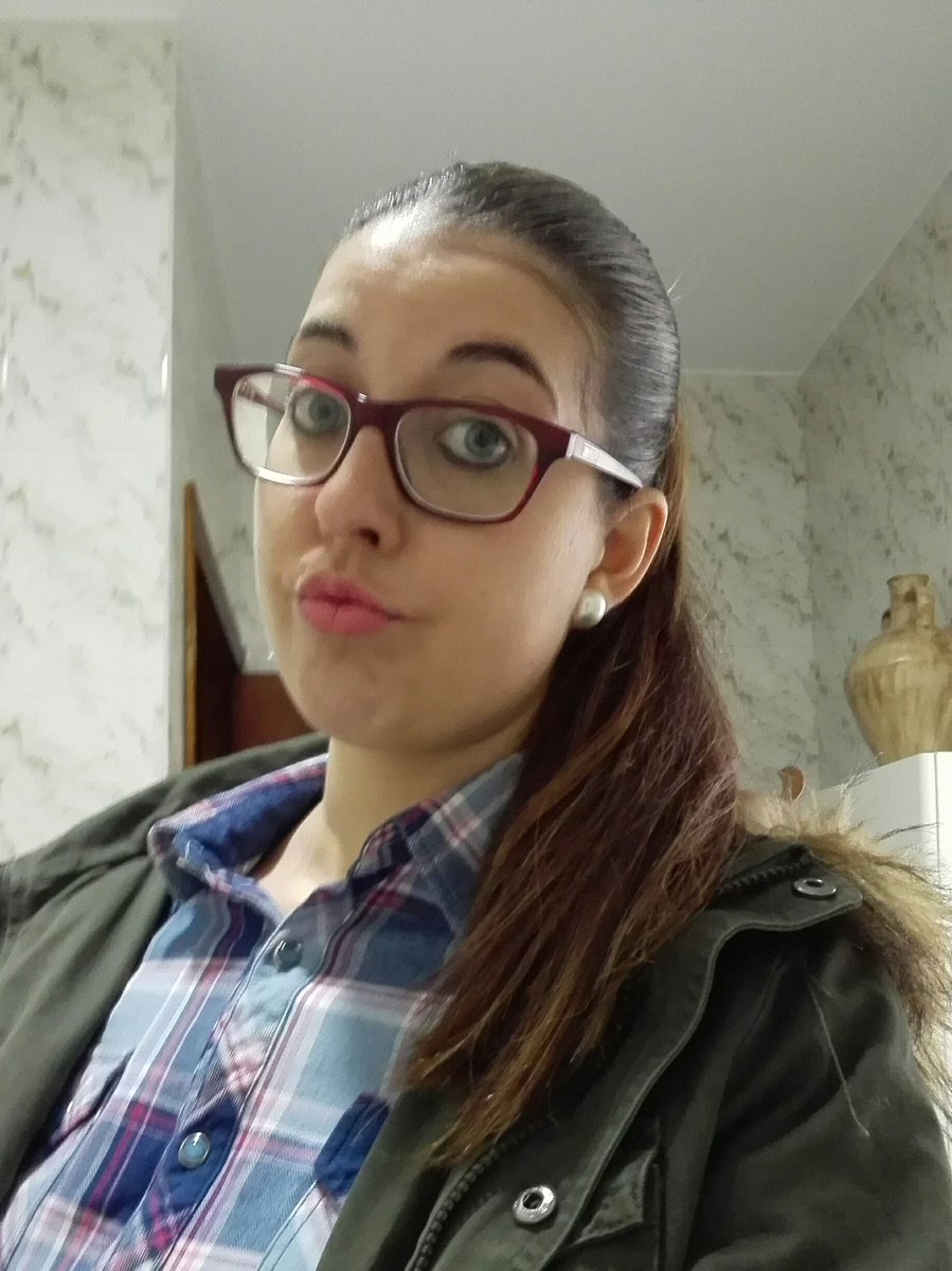 sandraaa198911's tweet photo. Antes de salir https://t.co/vhxa3OsIMf