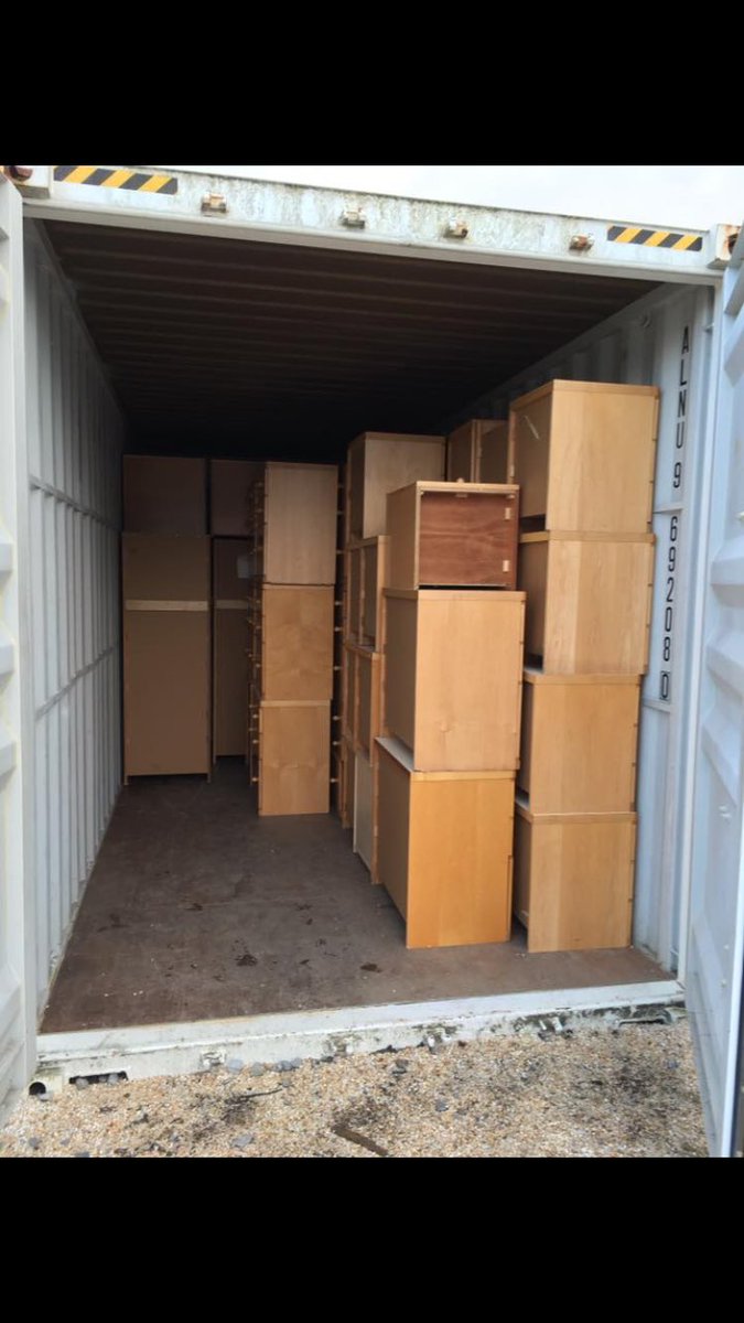 HOWARDS_REMOVAL's tweet image. STORAGE UNITS AVAILABLE!!!
07917696544/peterhoward1983@outlook.com