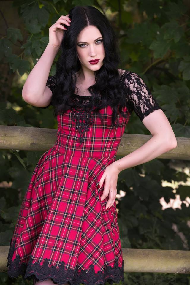 Isn't the Amara dress by <a href="/spindoctor/">Spin Doctor</a> gorgeous! Stunning <a href="/MissBetsyRose/">Betsy Rose</a>
the-gothic-shop.co.uk/amara-lace-tar…