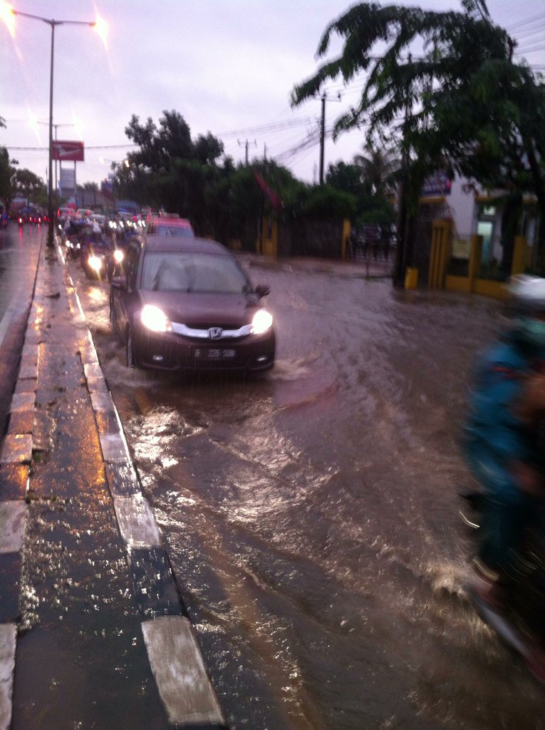 TMC Polda Metro Jaya tweet media