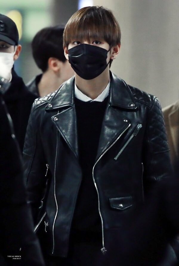 bts outfits on Twitter: "kim taehyung x leather jacket https://t.co