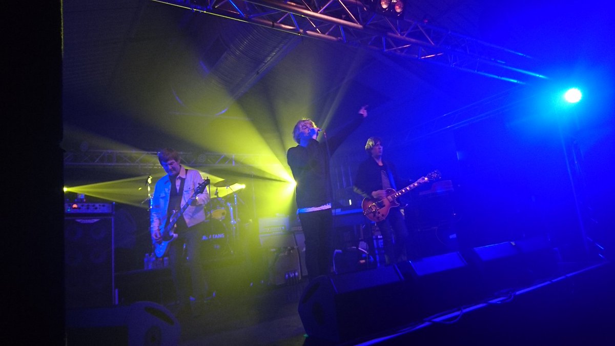 callsenseuk's tweet photo. @thecharlatans Superb gig guys!!! https://t.co/f7WNOmNM0i