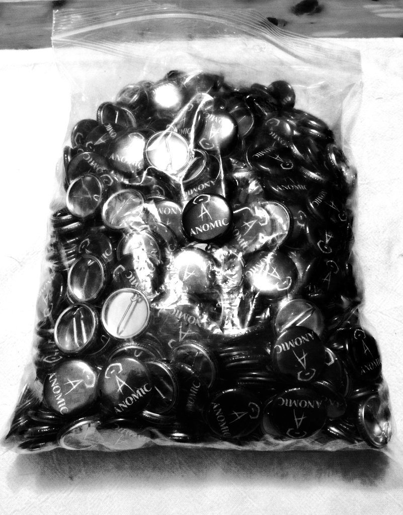 NSbuttons's tweet photo. Did a run of 500 for locals @anomic_band! https://t.co/rtCvxsHqWz