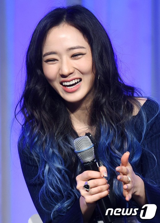 girlgroupspics's tweet photo. ladies code ☆ sojung https://t.co/2TjpEe2ZH4