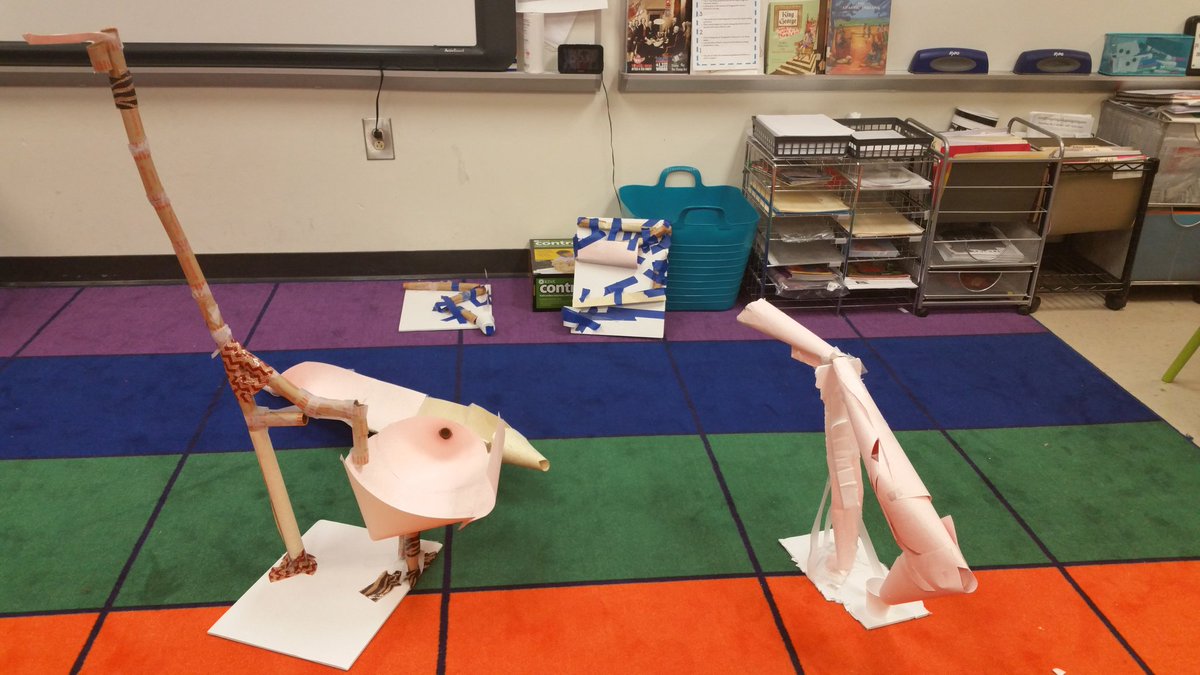 mrs_calhoun_05's tweet image. STEM using angles to go slow! #marblerun #forcesofmotion #friction #foreverykid @mrs_calhoun_05 @HighPointElem1