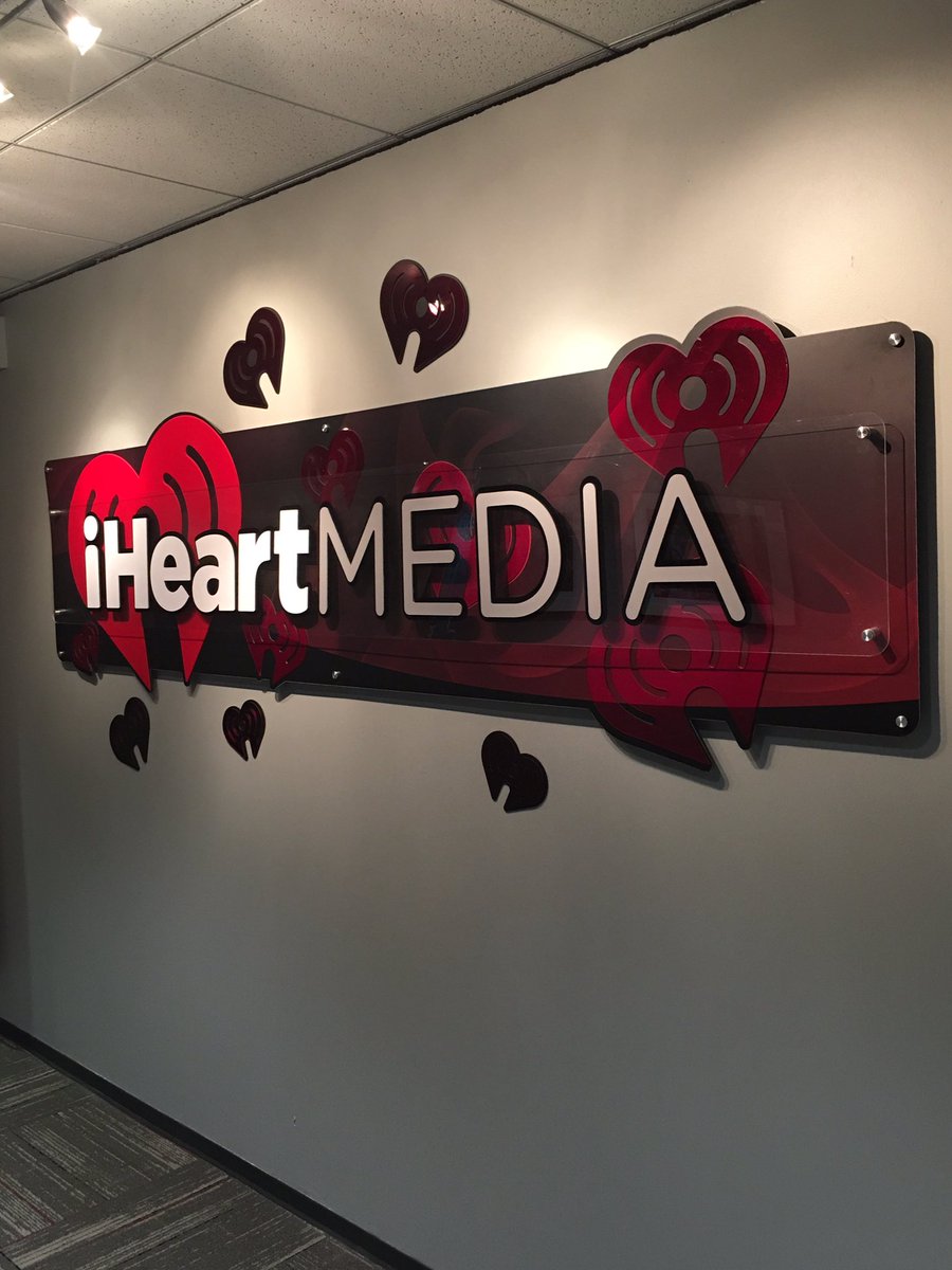 TeamDimaiores's tweet photo. DIMAIORES, Would Like To Say Thank You! To: @petemanriquez @CinqMusic @iHeartMedia for visiting with the Exc. Team! https://t.co/b4shrfbNHP