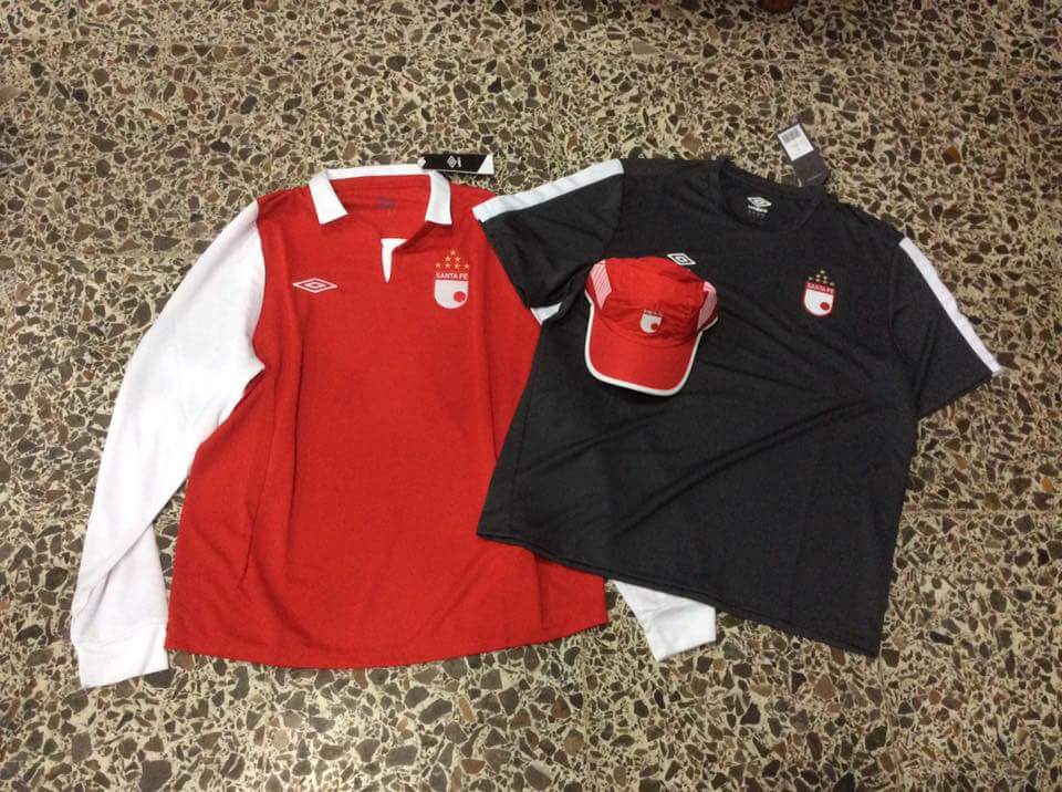 OnzeDeportes's tweet photo. #COMBO8 Una camiseta manga larga 2013, una de entrenamiento y una gorra @umbro @SantaFe. Tallas M, L y XL a $70.000 https://t.co/wP73bK2l2M
