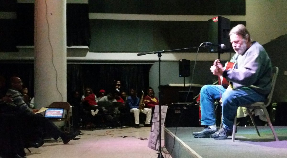 benhoover's tweet photo. #SilentVoices: John Anderson currently tearin' it up on the @TappsArtsCenter stage! #homelesshelpinghomeless https://t.co/IPAJg98KSV
