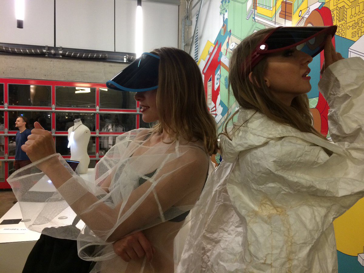 romashkamilla's tweet image. Having fun at #wearTechCon #TFW2016 #TechFashionWeek #Heisel