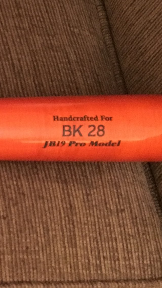 RKUCH34's tweet photo. @MarucciSports New customized JB 19 arrived today. #sweetbat. https://t.co/CwZW6Sby8n