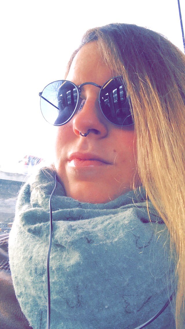 marthaelise91's tweet photo. Å høre på #urørtoverthetrees får meg til å føle meg som en coolcat ✌🏼️ https://t.co/gufQXiW6rq