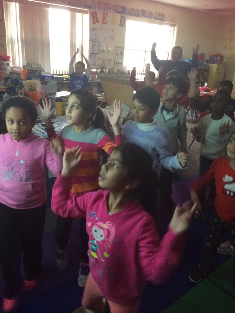MrsHuiBAS's tweet photo. Fun Friday! Gonoodle #sbbas https://t.co/shf5lFOjV5