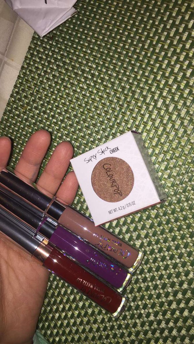 notmyfor_tay's tweet image. #pressy #colourpop #KaePop 😍😍😍