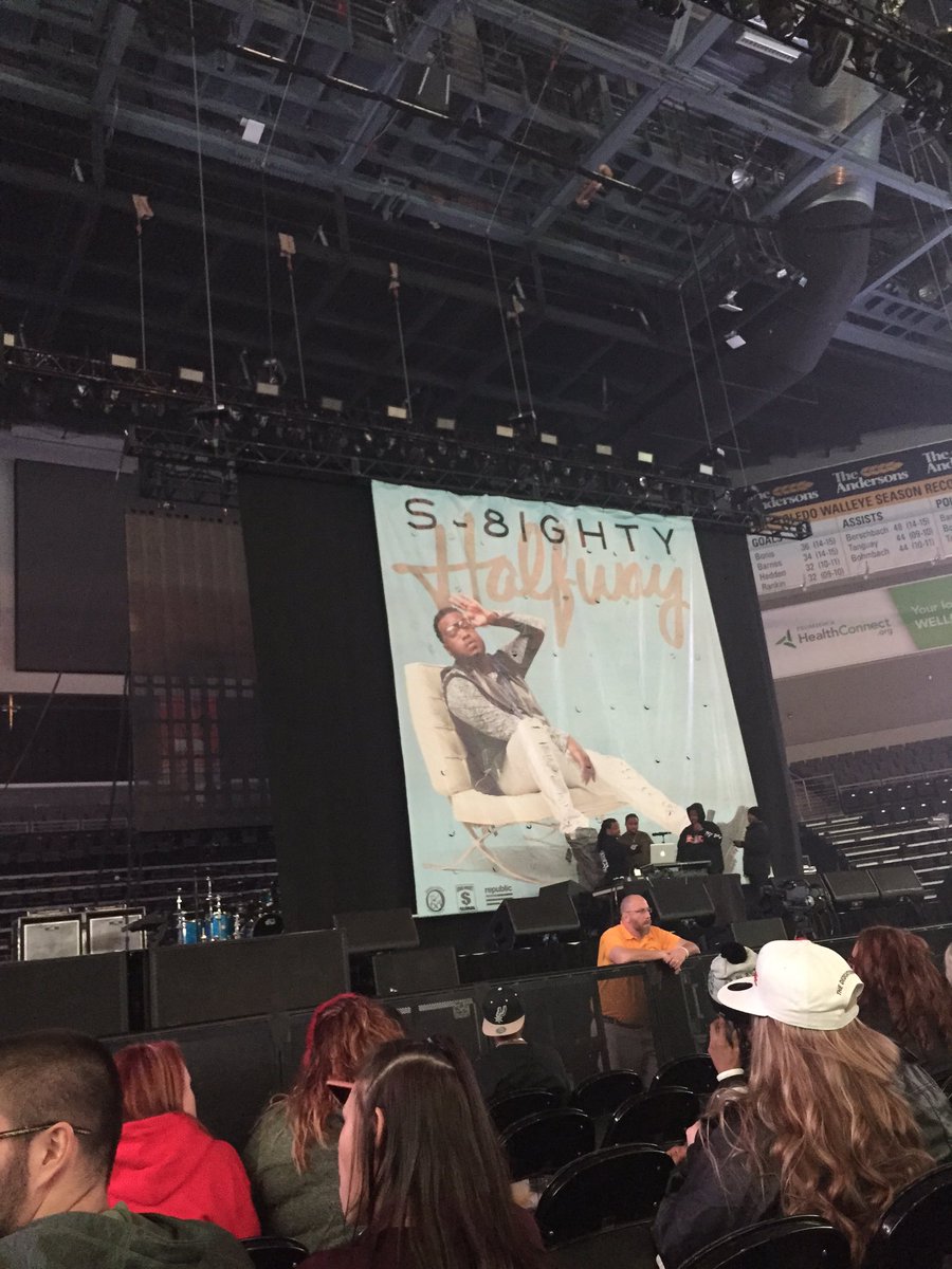 BwA_Jango's tweet photo. @LilTunechi where u at https://t.co/Q54l1jFYCO