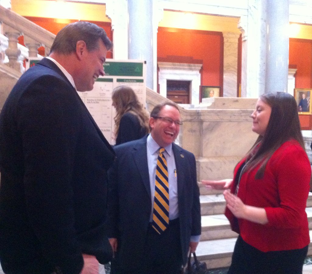 Posters2016's tweet photo. @MurrayStatePrez Dr. Bob Davies spending time with all the @murraystateuniv students at #KYPosters16 (3/3): https://t.co/w0RdtMM5r0