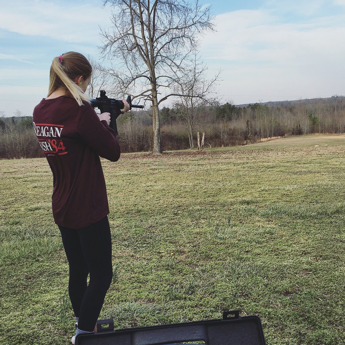 rowdyjess's tweet photo. The best cure to any hangover is some early morning target practice #rowdyrep @RowdyGentleman https://t.co/crfkyYto49