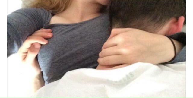 JottaRProd's tweet photo. Dormir assim 🌚💘 https://t.co/7CJjwG7Ehc