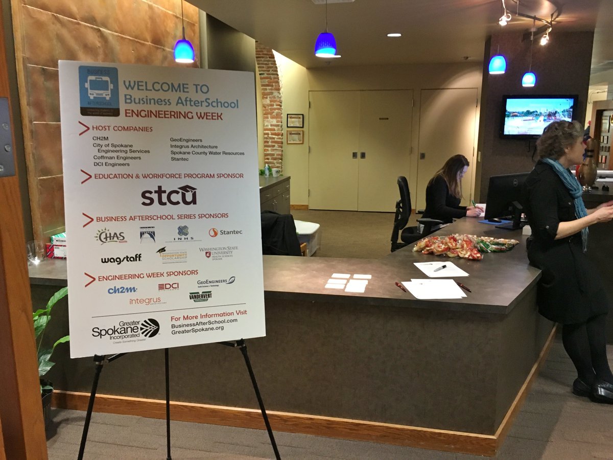 CoffmanEngineer's tweet photo. Students are here learning about all things engineering! @GreaterSpokane #Eweek2016 #STEM https://t.co/25tgnIXYeC