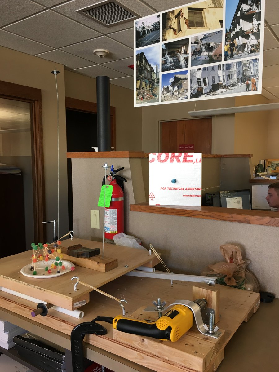 CoffmanEngineer's tweet photo. Students are here learning about all things engineering! @GreaterSpokane #Eweek2016 #STEM https://t.co/25tgnIXYeC