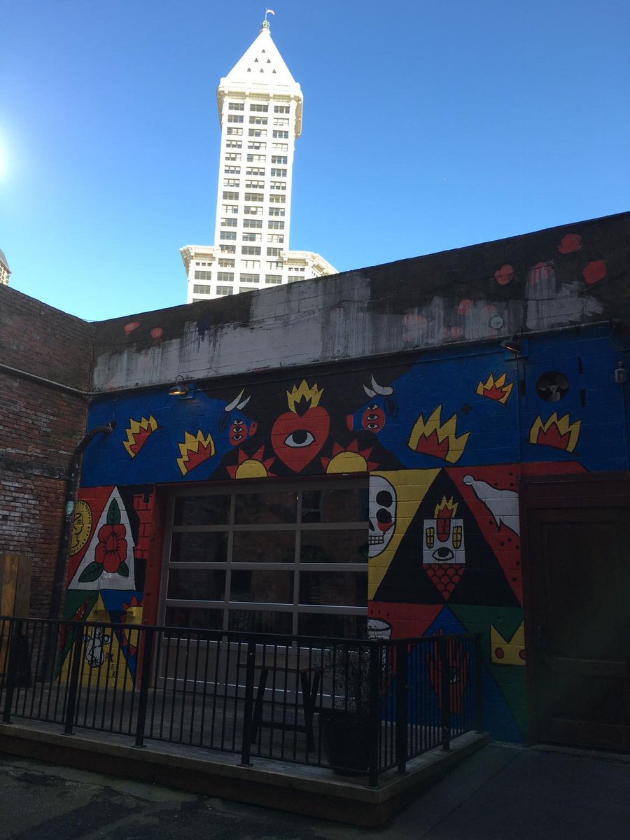 AlleyNetwork's tweet image. New mural @cascoantiguosea in #pioneersquare #seattle. Get ready for the #alley patio