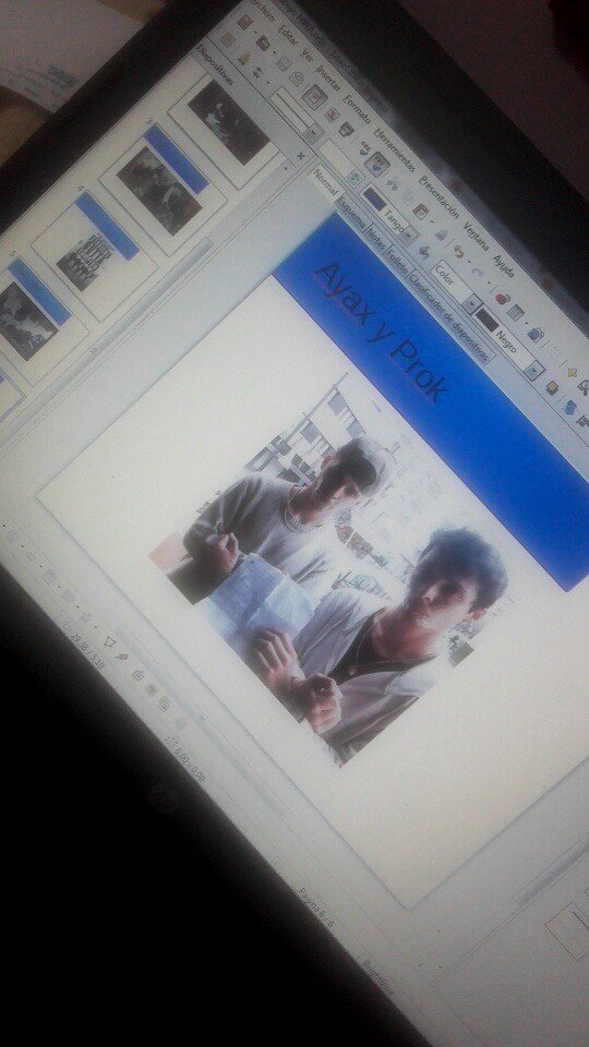 Alex León tweet media