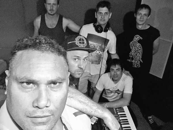 radical_son's tweet photo. Watch out #WOMAD2016 we are coming‼️ ✌️ https://t.co/epflNGFhuw 👣 https://t.co/b0OHqpx8vd