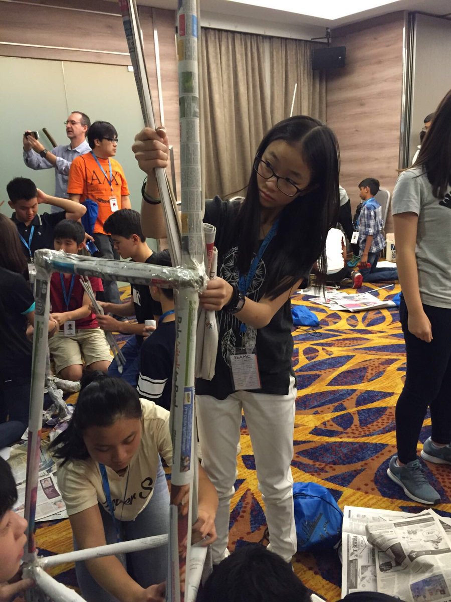 cathbuckley1's tweet photo. Great start to SEAMC 2016 #seamc2016 #wis_hk #welovemaths https://t.co/KE9PvtrWZY