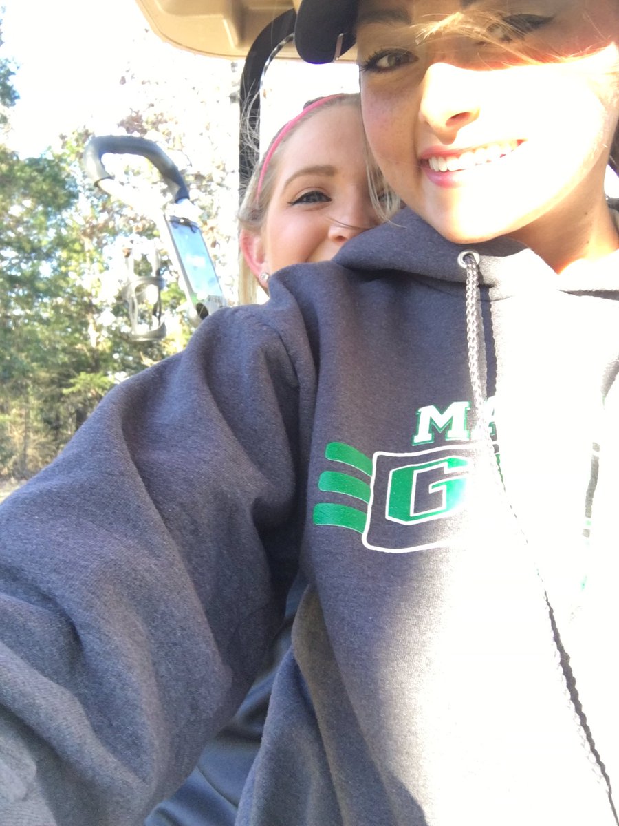 haleymm1214's tweet photo. Today was such a good day😊⛳️ #3rdPlace https://t.co/Wwph7H2lro