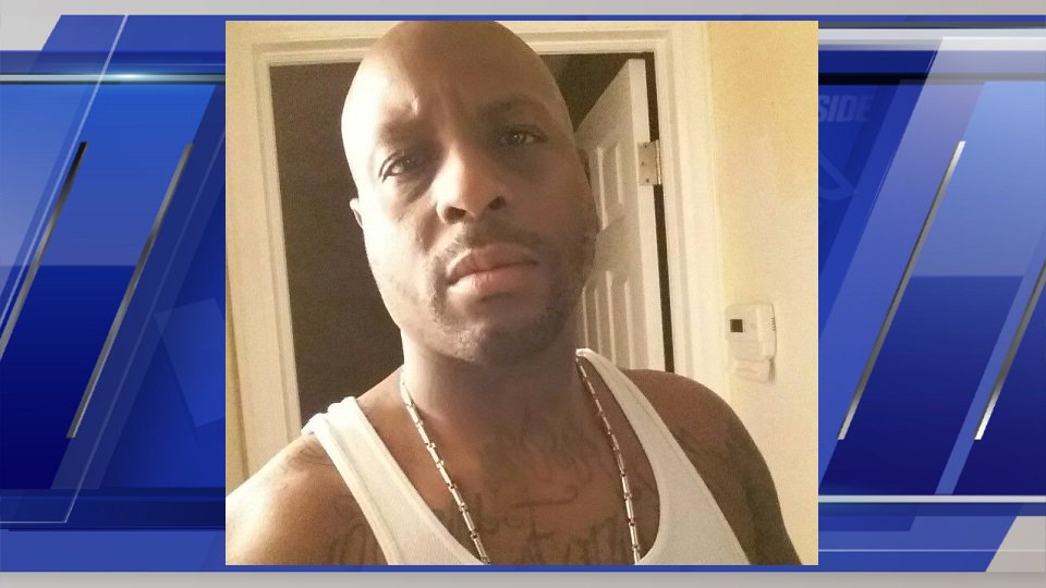 KAKEnews's tweet image. #Hesston shooter identified as Cedric Ford, employee at Excel. Read more: goo.gl/9J1Sko?utm_med… #KAKEnews