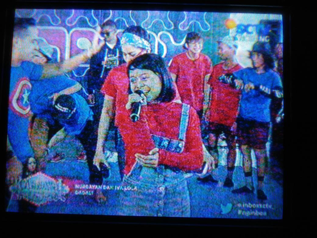 Angga_straight9's tweet photo. Zapin melayu ..

LESTI AT INBOX SCTV ..

@ian_kecce  @LestiDA_lovers https://t.co/AgeW9fv0IZ