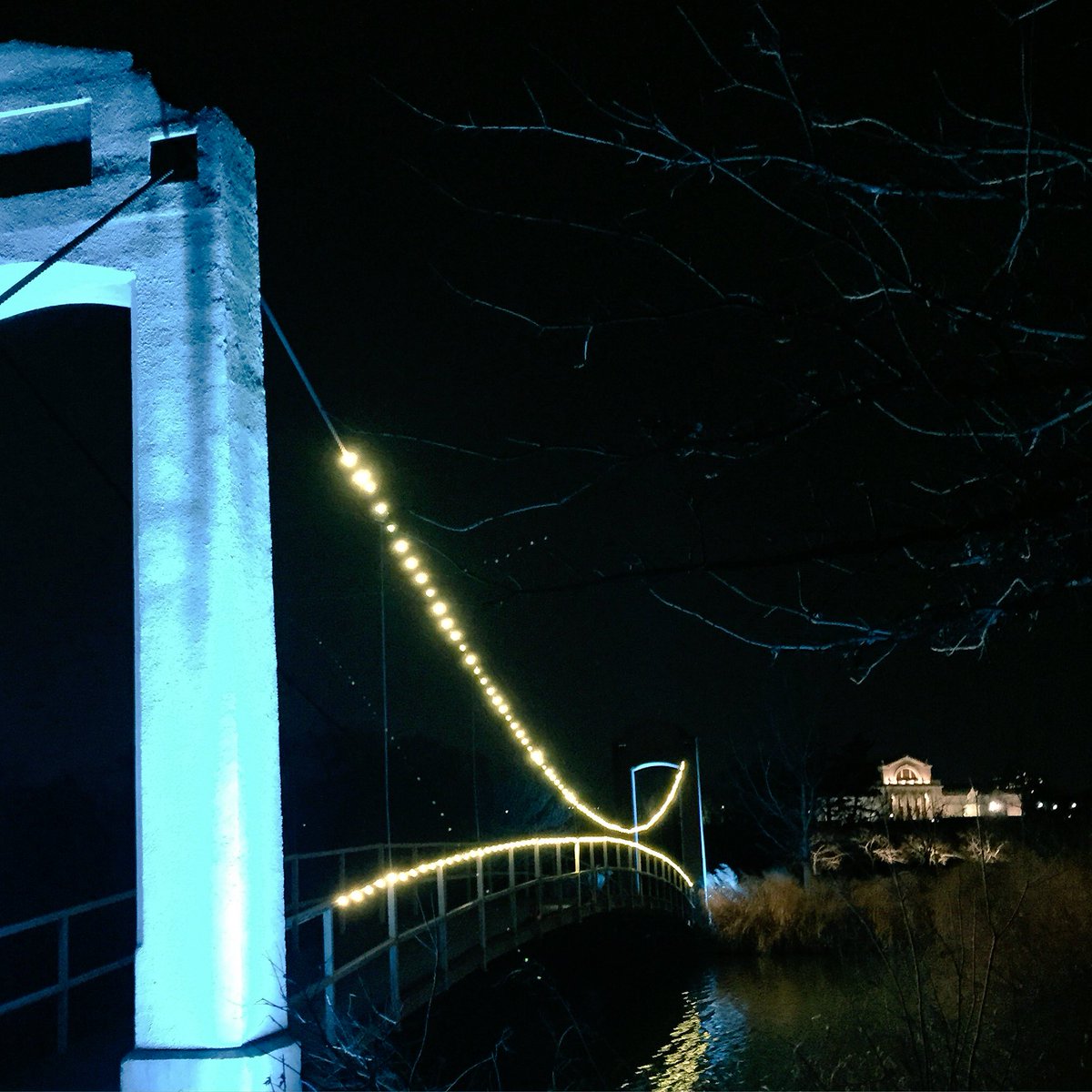 Town&Style tweet media