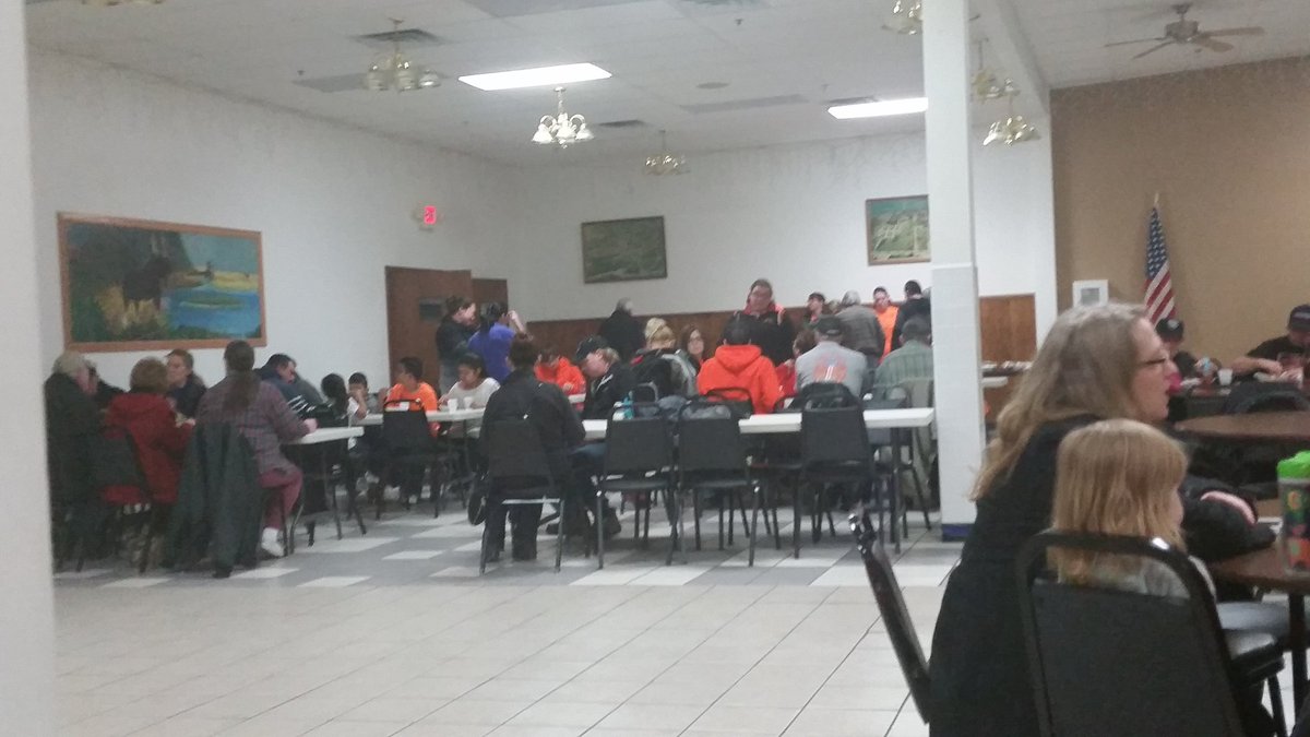 Burger basket fundraiser at Albert Lea Moose Lodge. Was a good turn out. #FRC #fundraising