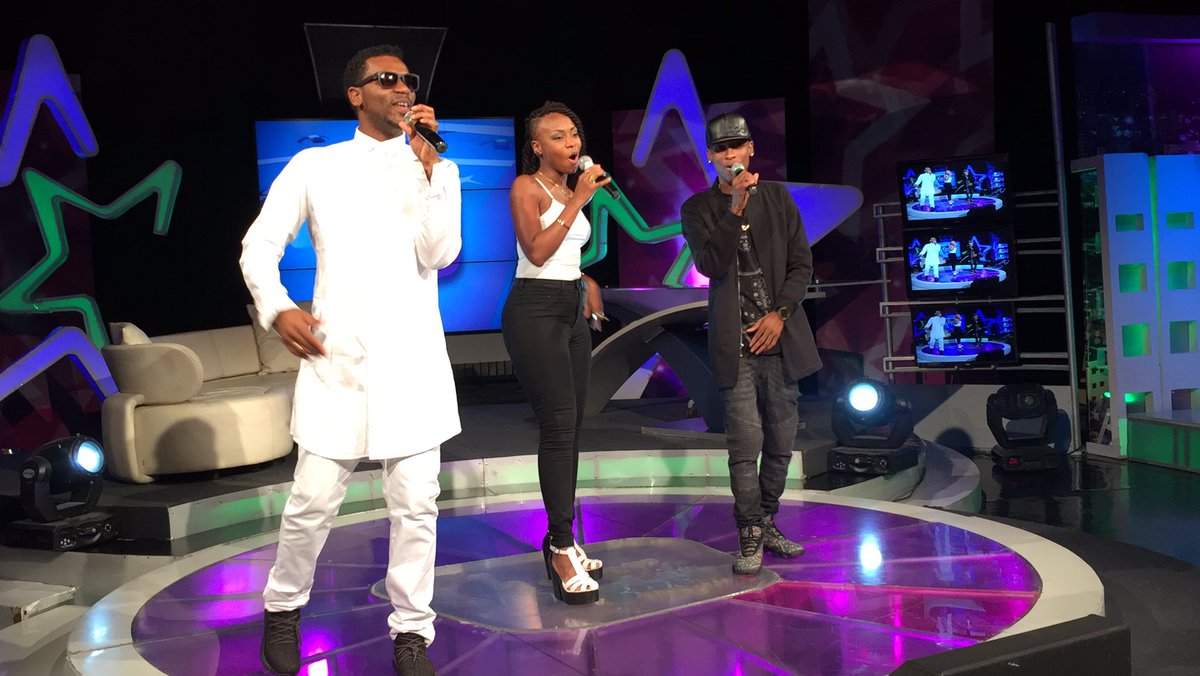 SonyMusicRD's tweet photo. Listos para @Cheverenights @chocquibtown #CQTenRD https://t.co/PfzkaTBkpe