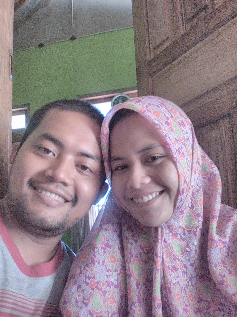 13Umar's tweet photo. Nyuwun tambahe #doa untk istriq, sri mulyani. #mapati @UmarMasdar @SNawwawi @AslamRidha @Chabibi88 @elmaredo https://t.co/cpTH9ztI3t