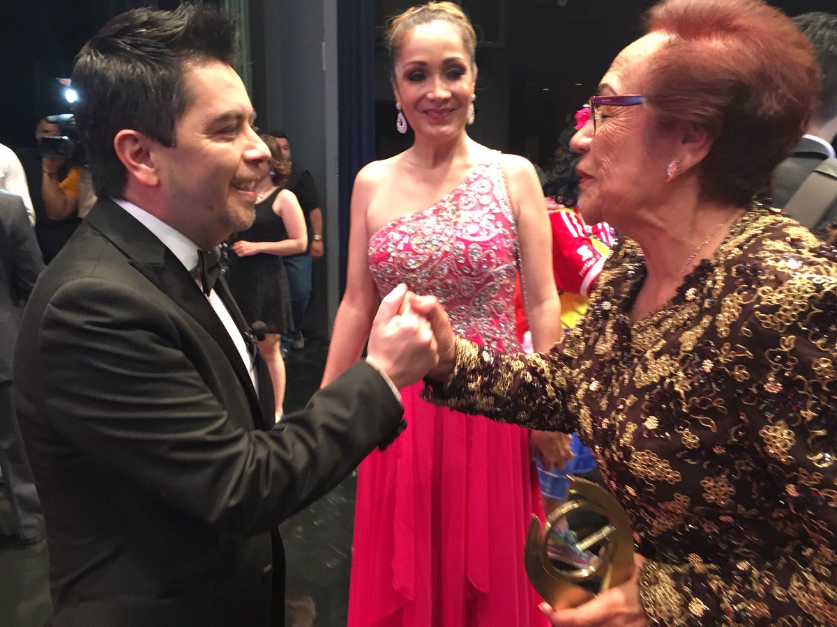 PremiosGrande's tweet photo. ¡Grandes momentos se vivieron hoy en #PremiosGrande2016!

Gracias por acompañarnos https://t.co/mvZNBVs9dw