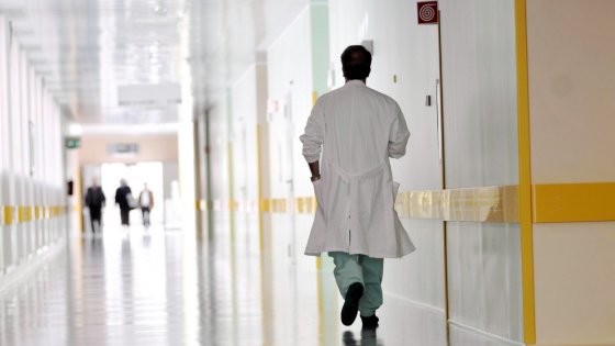 rep_bari's tweet photo. Sanità e sprechi, in Puglia ospedali appena ristrutturati e già da chiudere: 10 milioni in… https://t.co/irLTX3Xkpj https://t.co/bRItBfK4PF