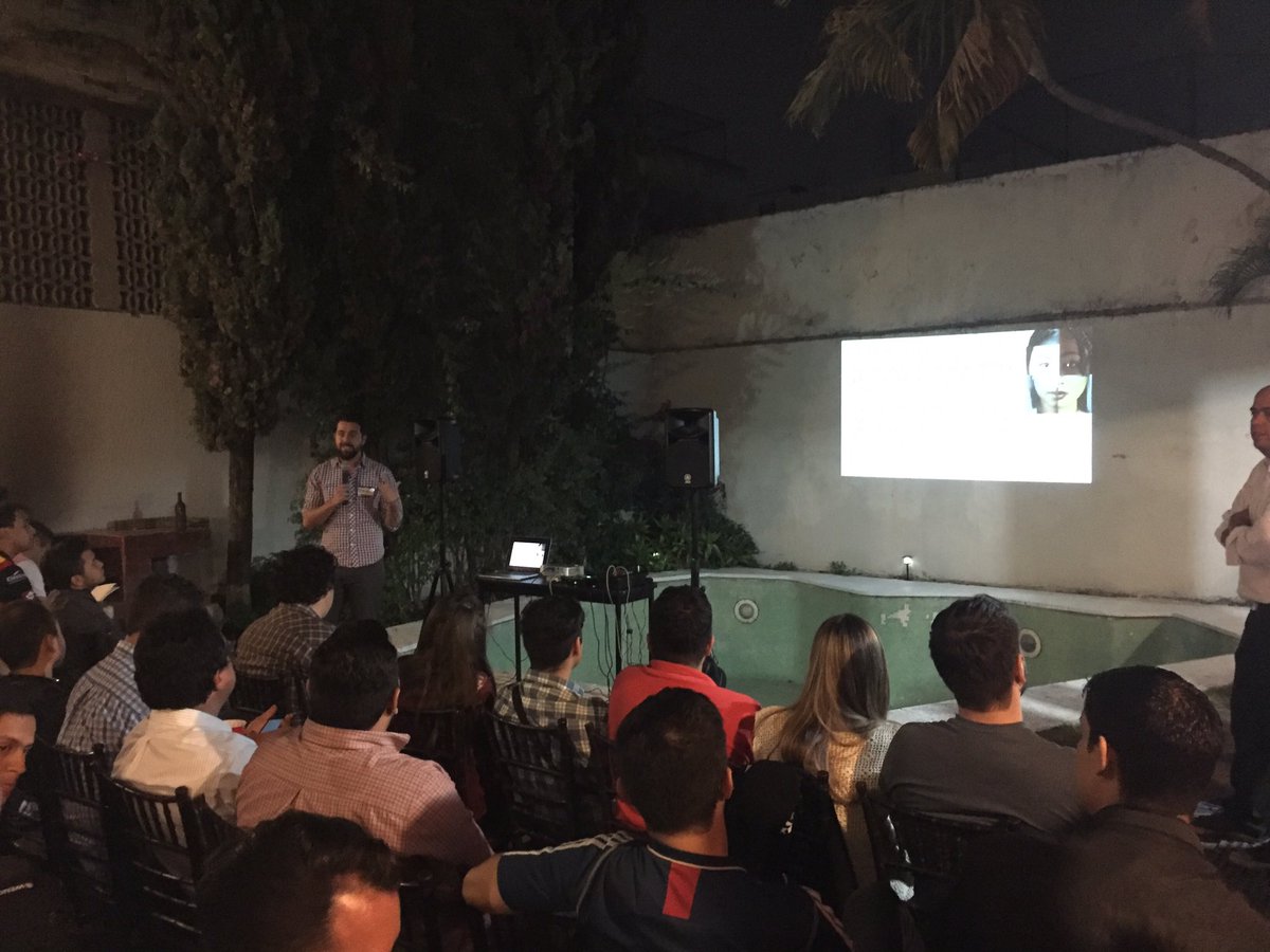 hackfundgdl's tweet photo. Empezamos los pitches con #Onomap https://t.co/3S4fpsQ9N6