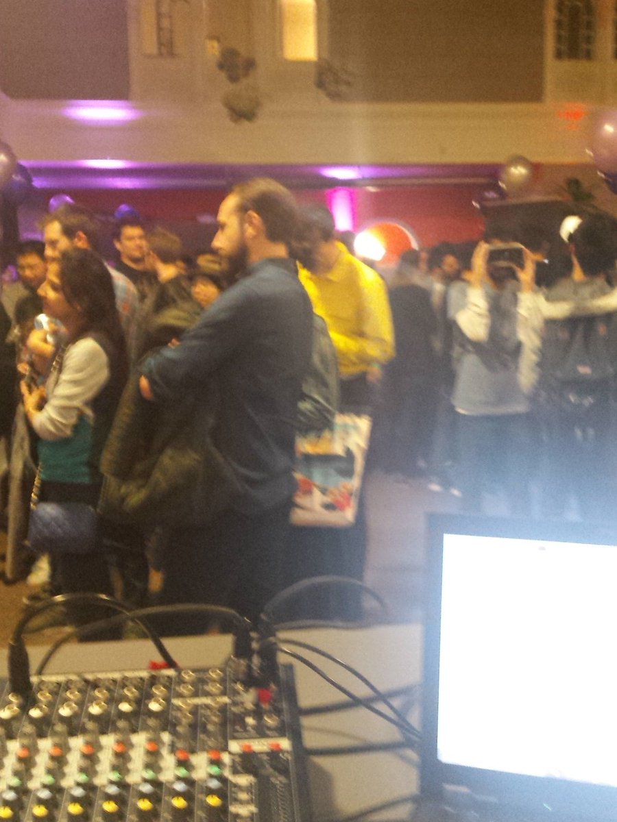 DJ'ing for a packed house with <a href="/OffPlanetVR/">OffPlanet VR</a>! #livesound #Berkeley #VirtualReality #offplanetvr