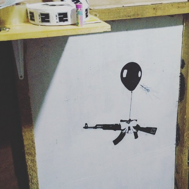 NiweVisual's tweet image. #wheatpaste #stopwar #peace #hope #niwevisual #streetart #art