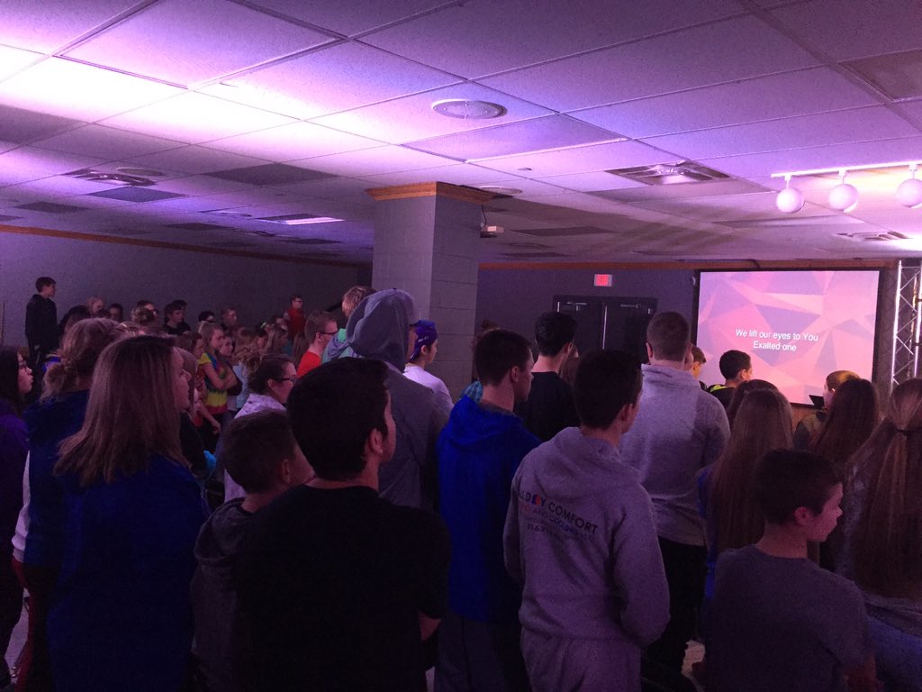 FSMBlueSprings's tweet photo. Refuel kickoff!  It's gonna be a great weekend. #refuel2016 https://t.co/eYtMZbaGDc