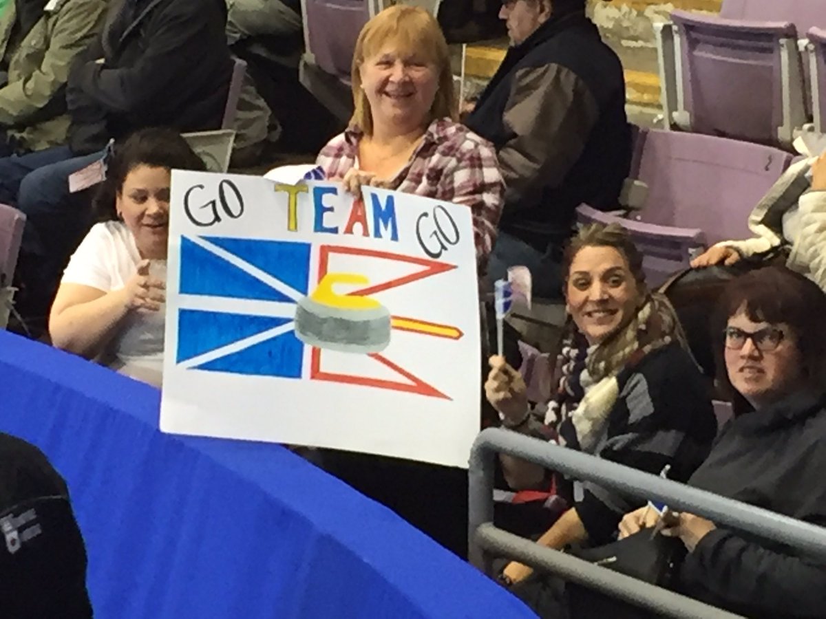 CurlingCanada's tweet photo. No question who these fans are cheering for tonight @RevoPlaceGP! @CurlTeamCurtis @staciedevereaux #STOH2016 #giv'er https://t.co/9lKKyDD3Sj